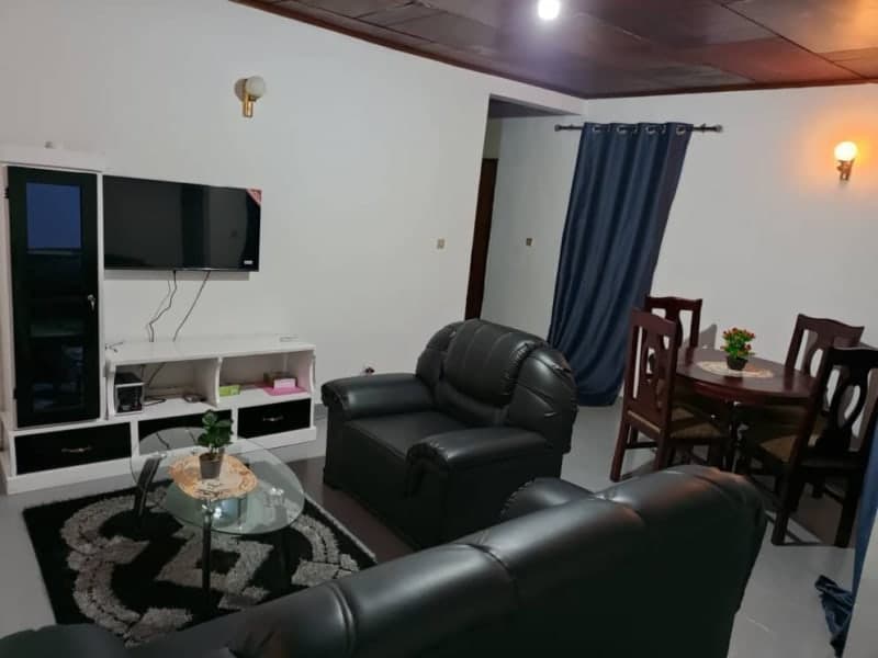 Appartement chic au 2e étage 