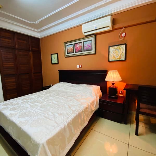 CHAMBRE MODERNE EN CENTRE-VILLE